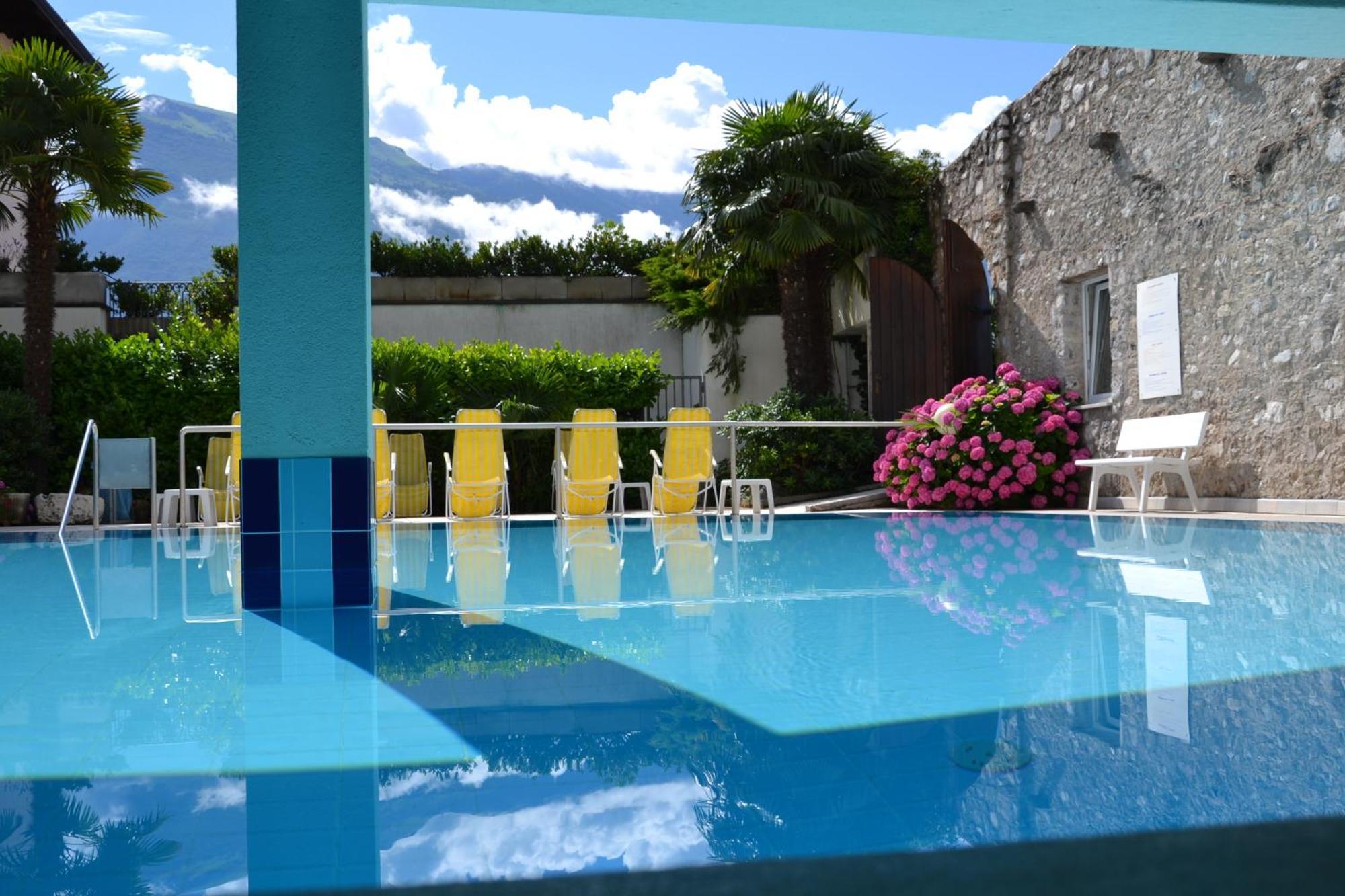 Residence San Luigi Limone sul Garda Exterior photo